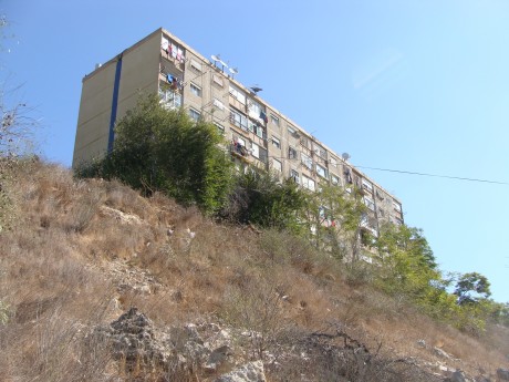 Although this building on the edge of the Kiryat Yovel neighborhood is not currently slated for demolition, it could be in the future as West Jerusalem gentrifies. (photo: Mya Guarnieri)